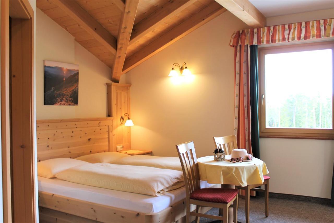 Hotel Landgasthof Laerchenwald Collepietra  Exterior foto