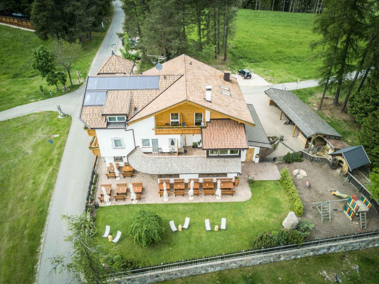 Hotel Landgasthof Laerchenwald Collepietra  Exterior foto
